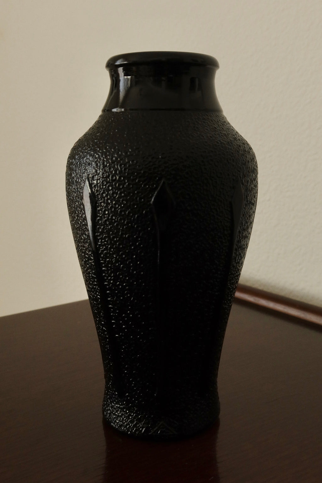 Black Opal Deco Vase