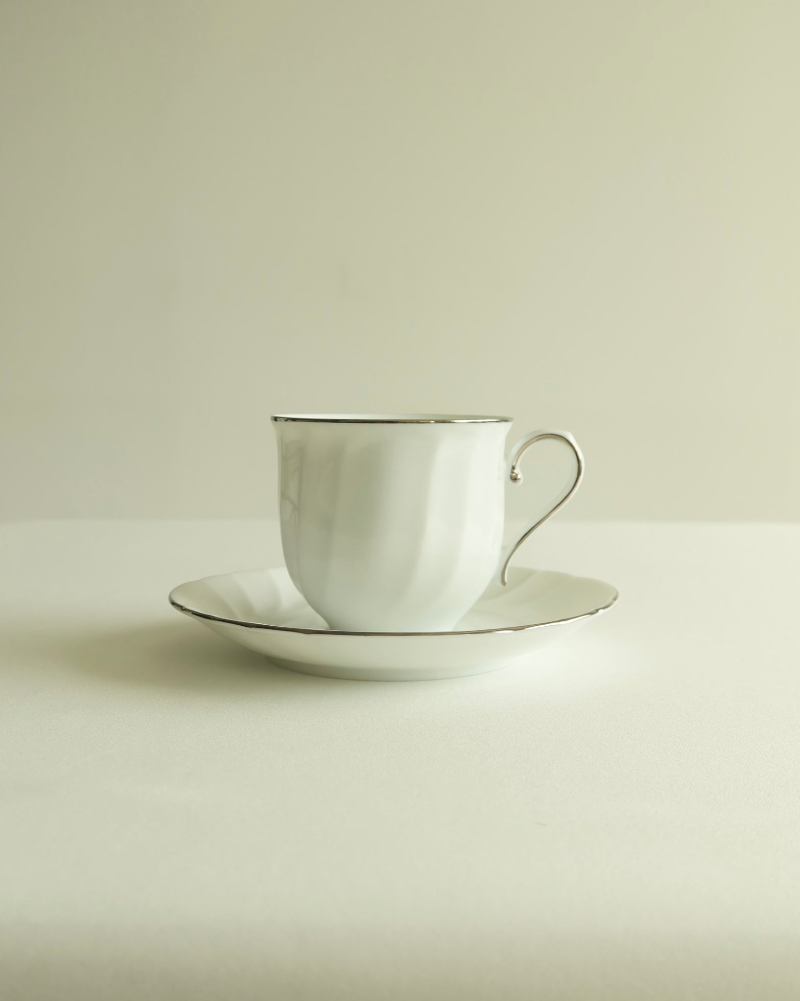 Platinum Rim Teacups & Saucers Set