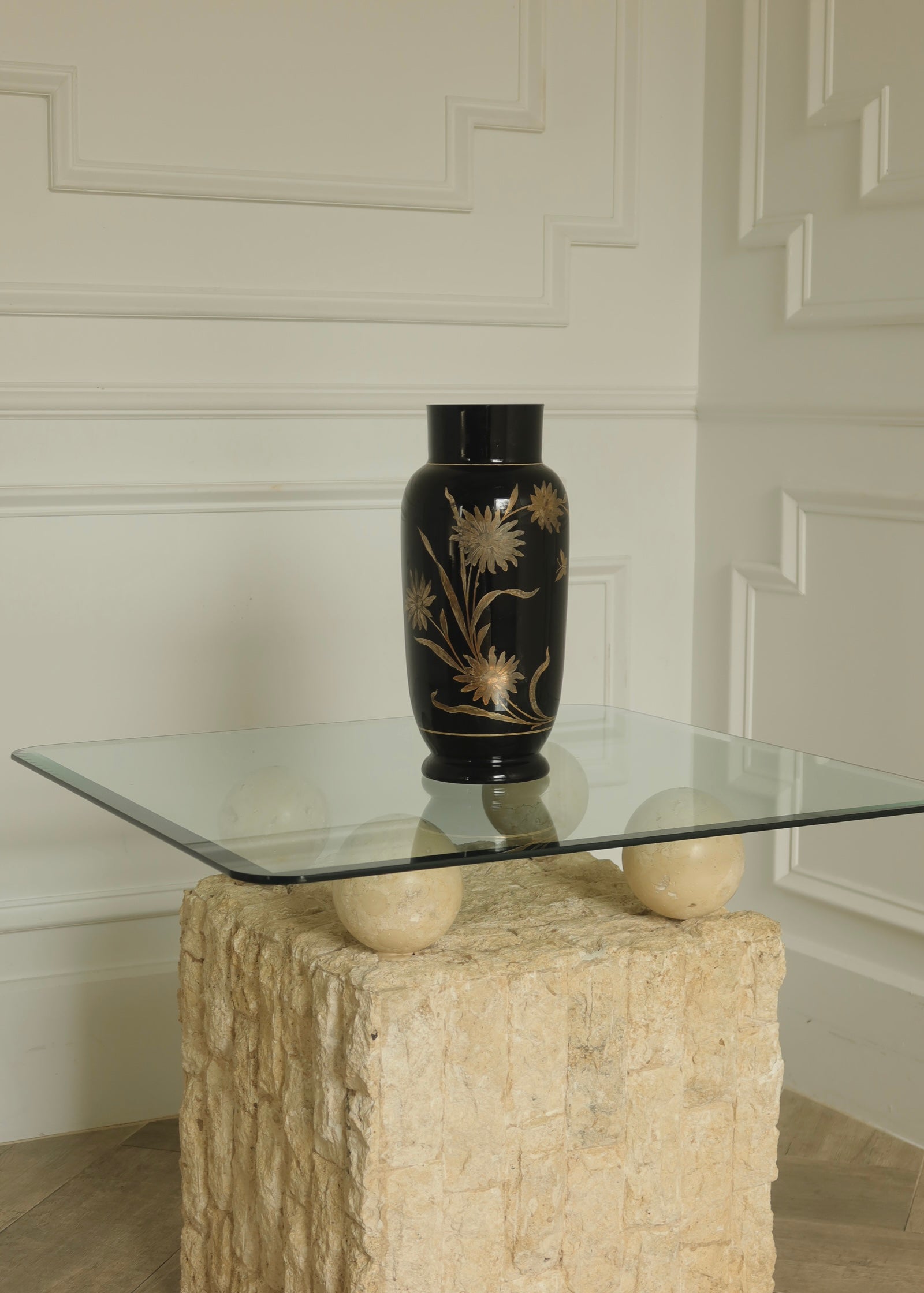 Chrysanthemum vase