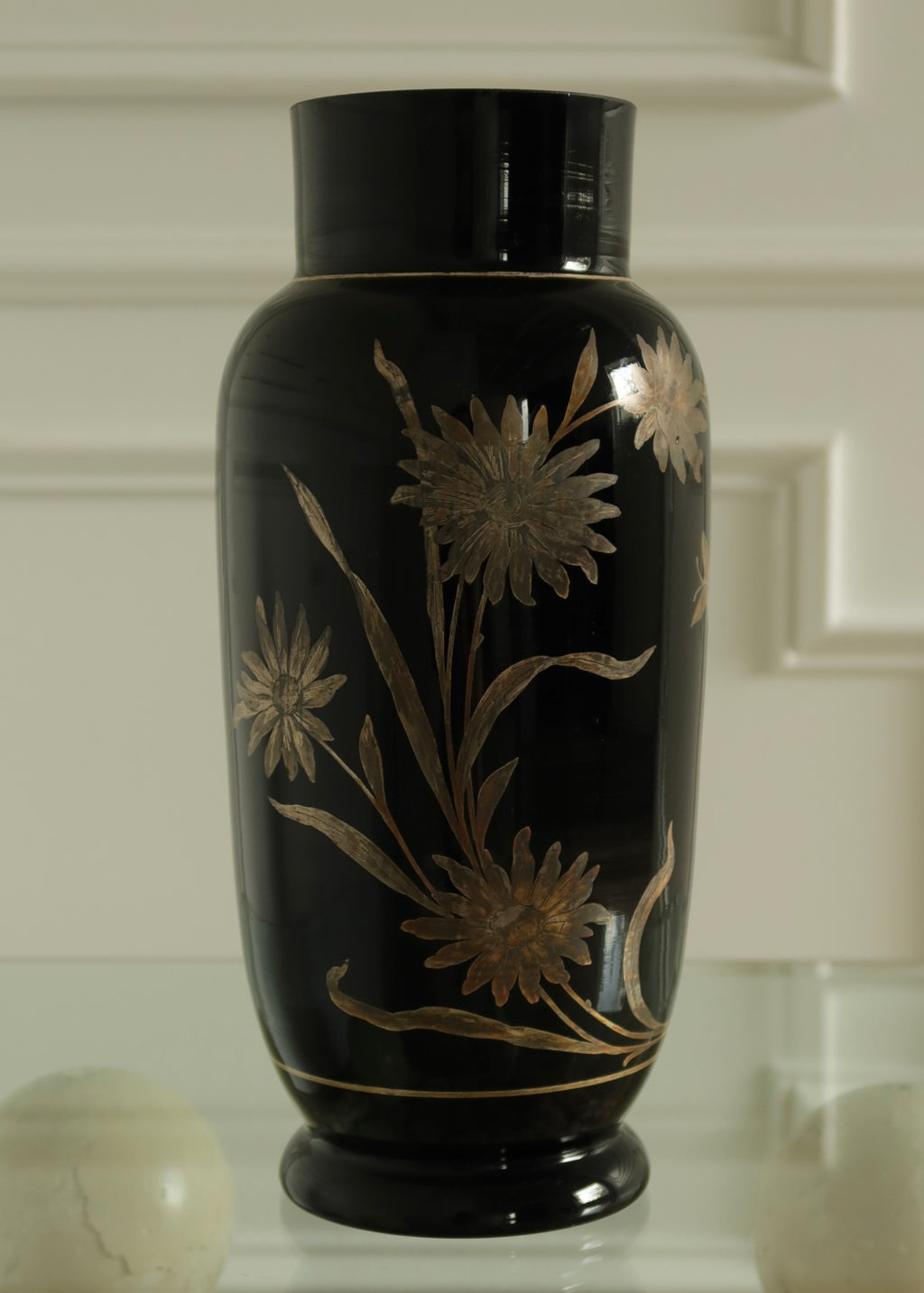 Chrysanthemum vase