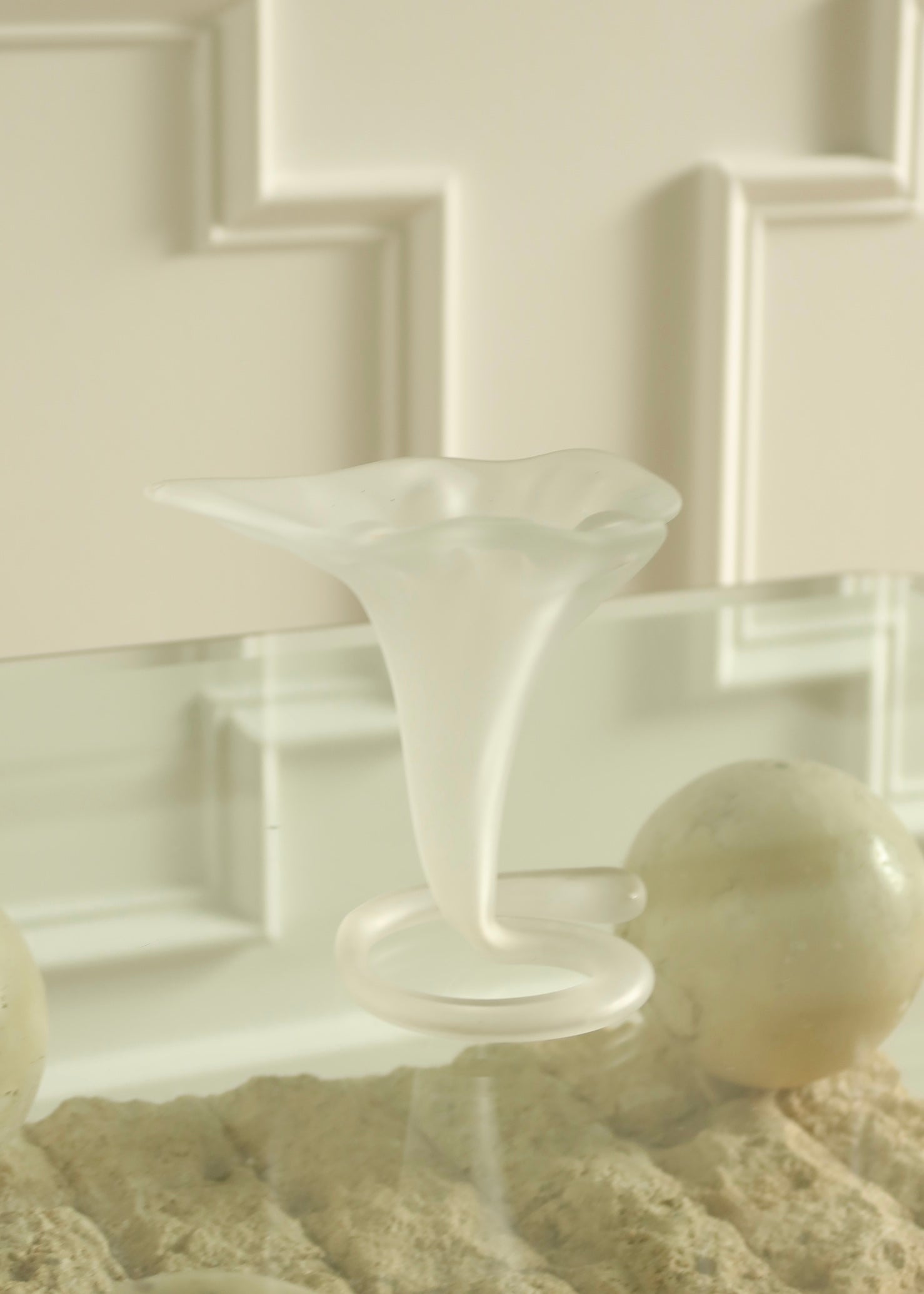 Satin Glass Calla Lily