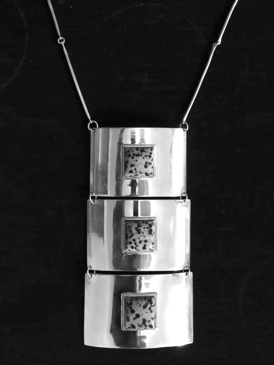 Tria necklace